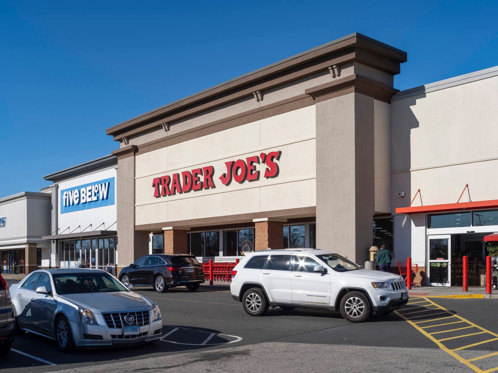 The Plaza at Buckland Hills